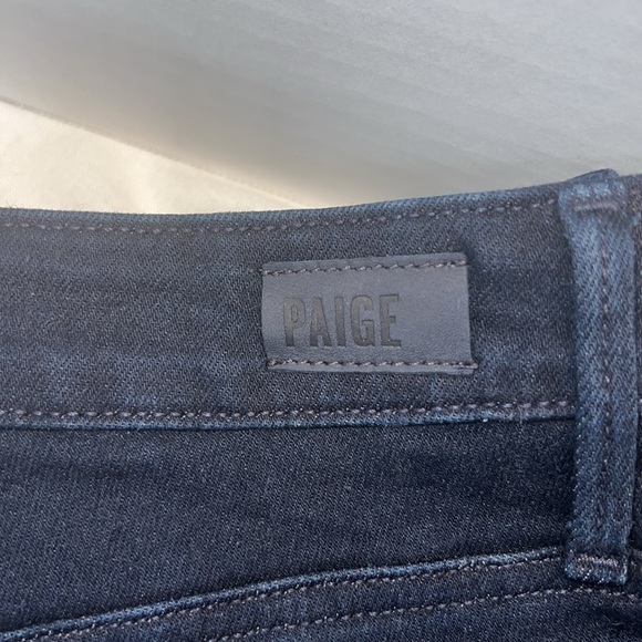 Paige High Rise Cindy Jeans Size 33 Dark Blue. Pre-owned in EUC - Picture 3 of 12
